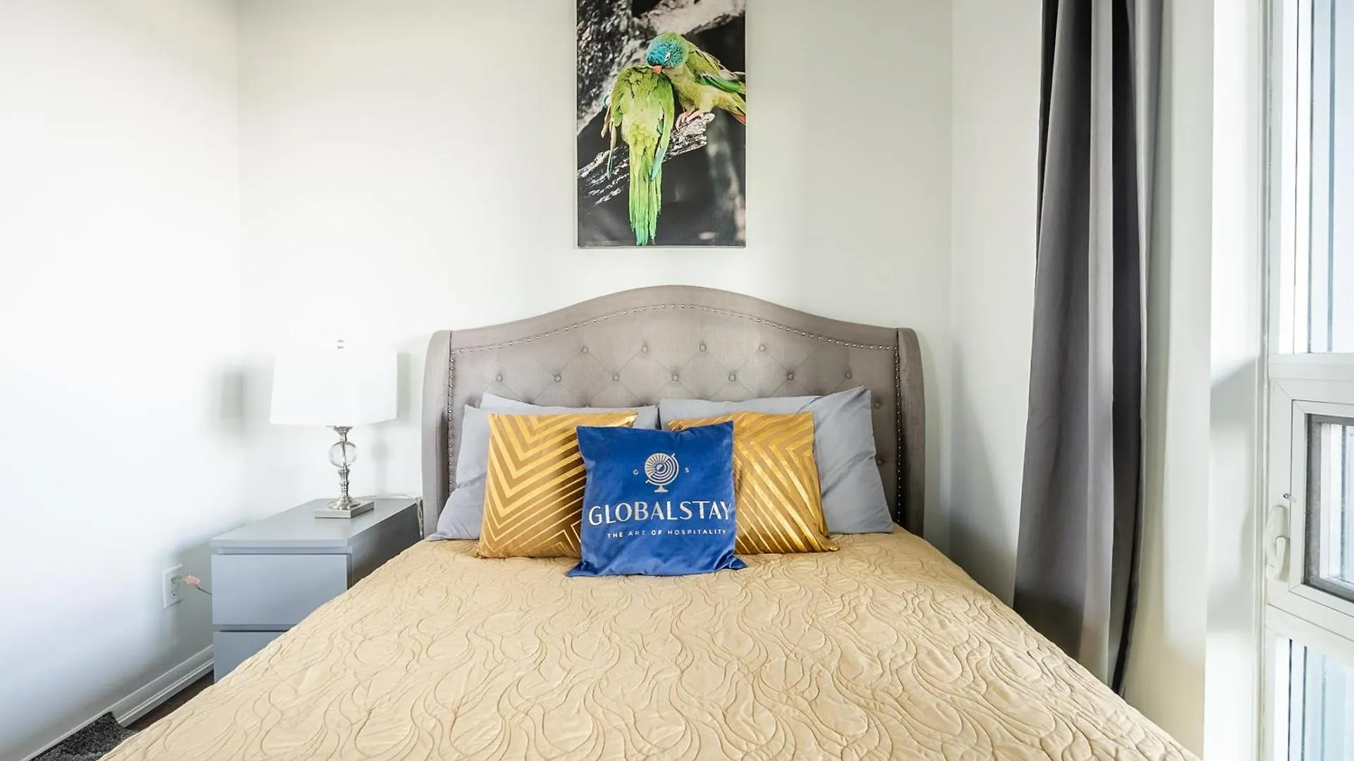Globalstay Magnificent Condos In Dt Toronto