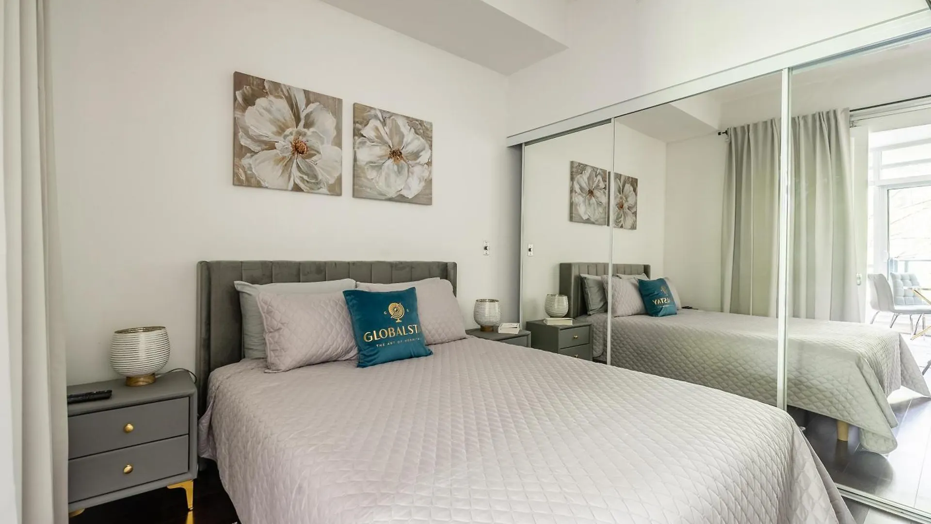 Globalstay Magnificent Condos In Dt Toronto Canada