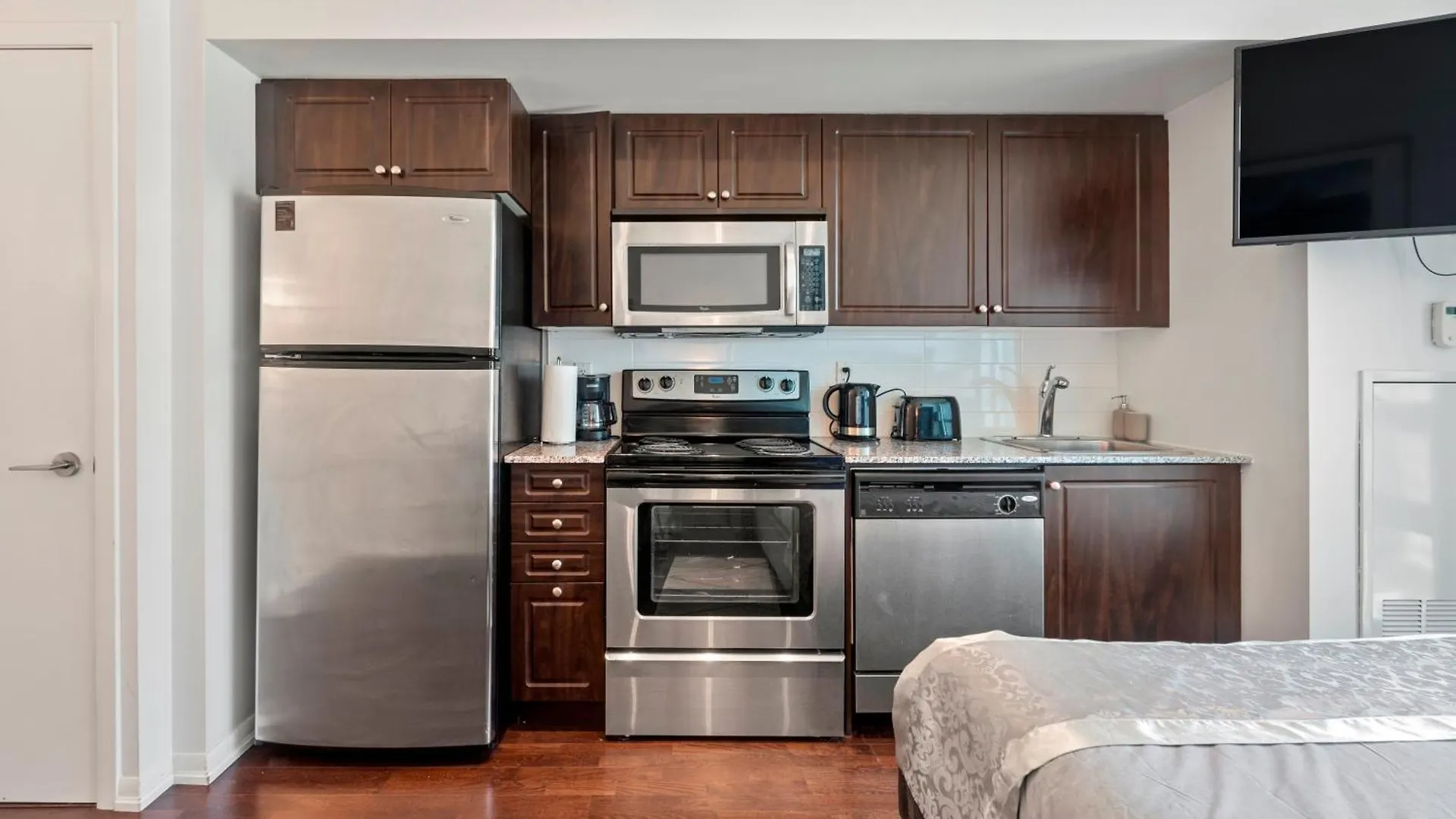 Globalstay Magnificent Condos In Dt Toronto 0*,  Canada