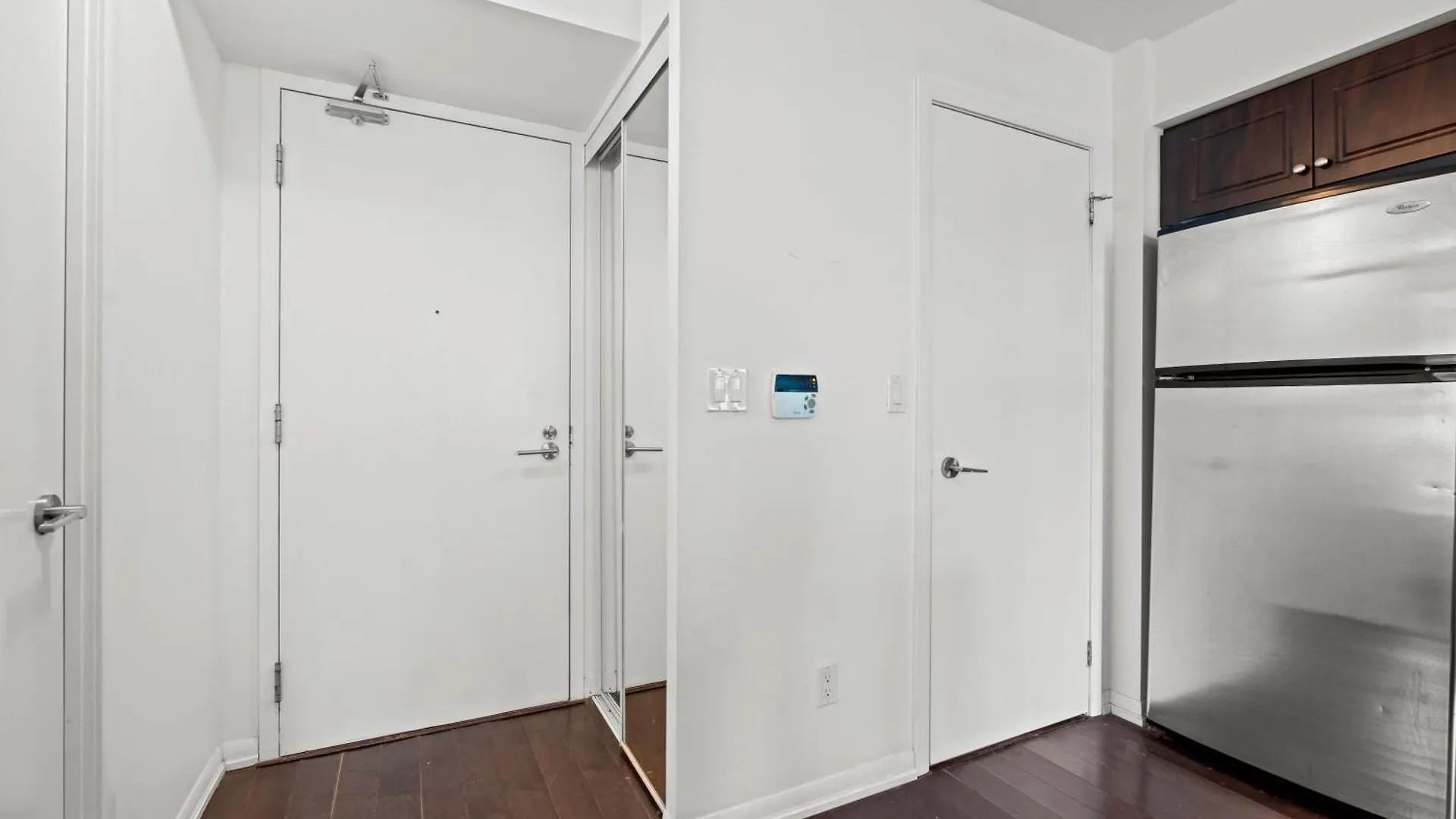 Globalstay Magnificent Condos In Dt Toronto Canada